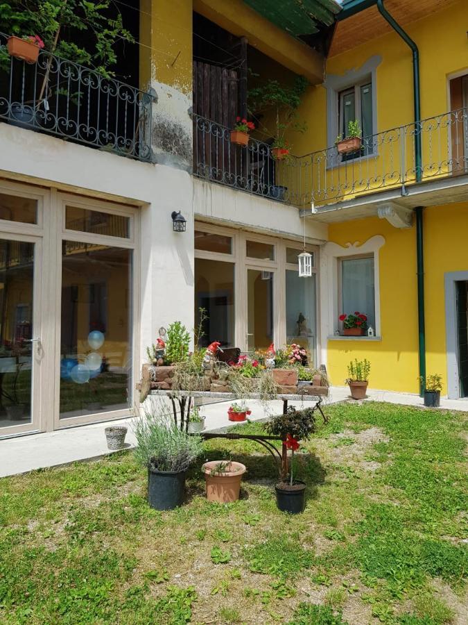 Cascina Anita Panzió Samarate Kültér fotó